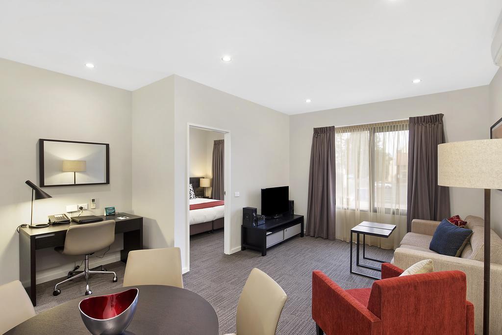 Quest Maitland Aparthotel Bagian luar foto
