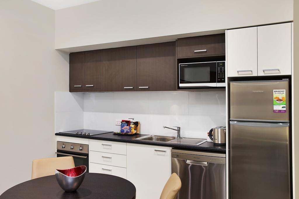 Quest Maitland Aparthotel Bagian luar foto