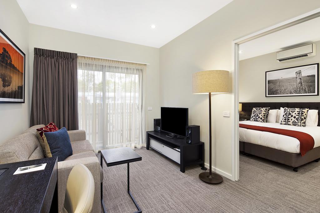 Quest Maitland Aparthotel Bagian luar foto